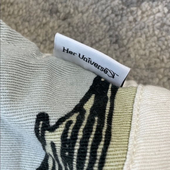 Disney Parks Rare Her Universe Mickey and Minnie Denim Jacket Sz XS - Picture 10 of 14